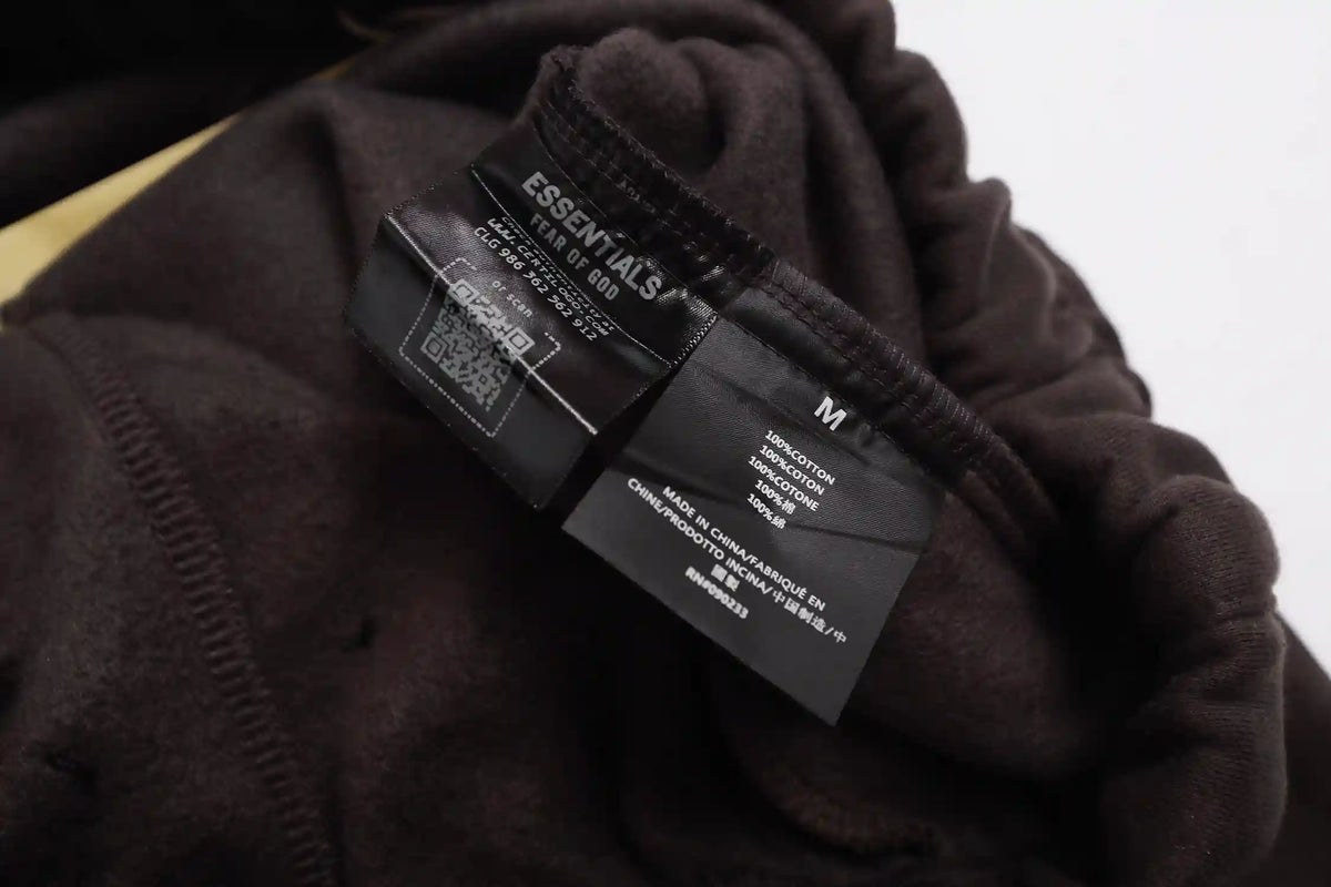 Essentials Sweatpants in Black | Off-Duty Fleece
