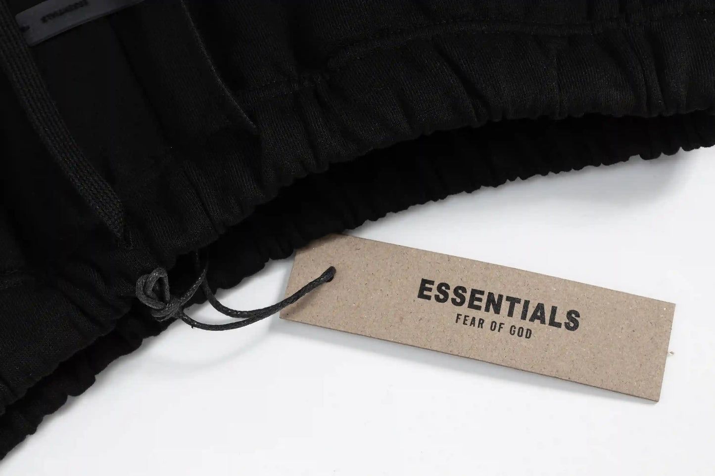 Fear of God Essentials Shorts – Pitch Black Fleece