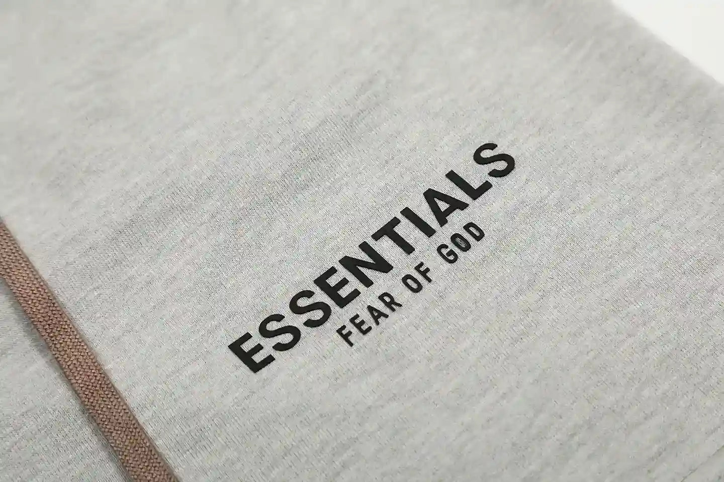 Fear of God Essentials Shorts – Light Grey Fleece