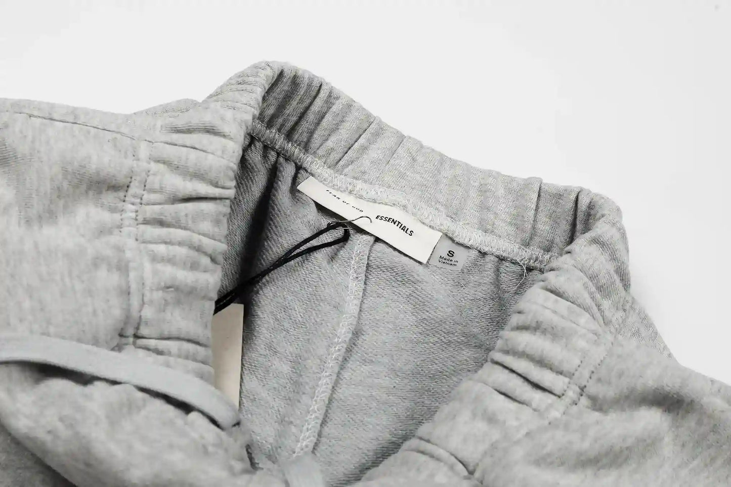 Fear of God Essentials Shorts – Light Grey Fleece