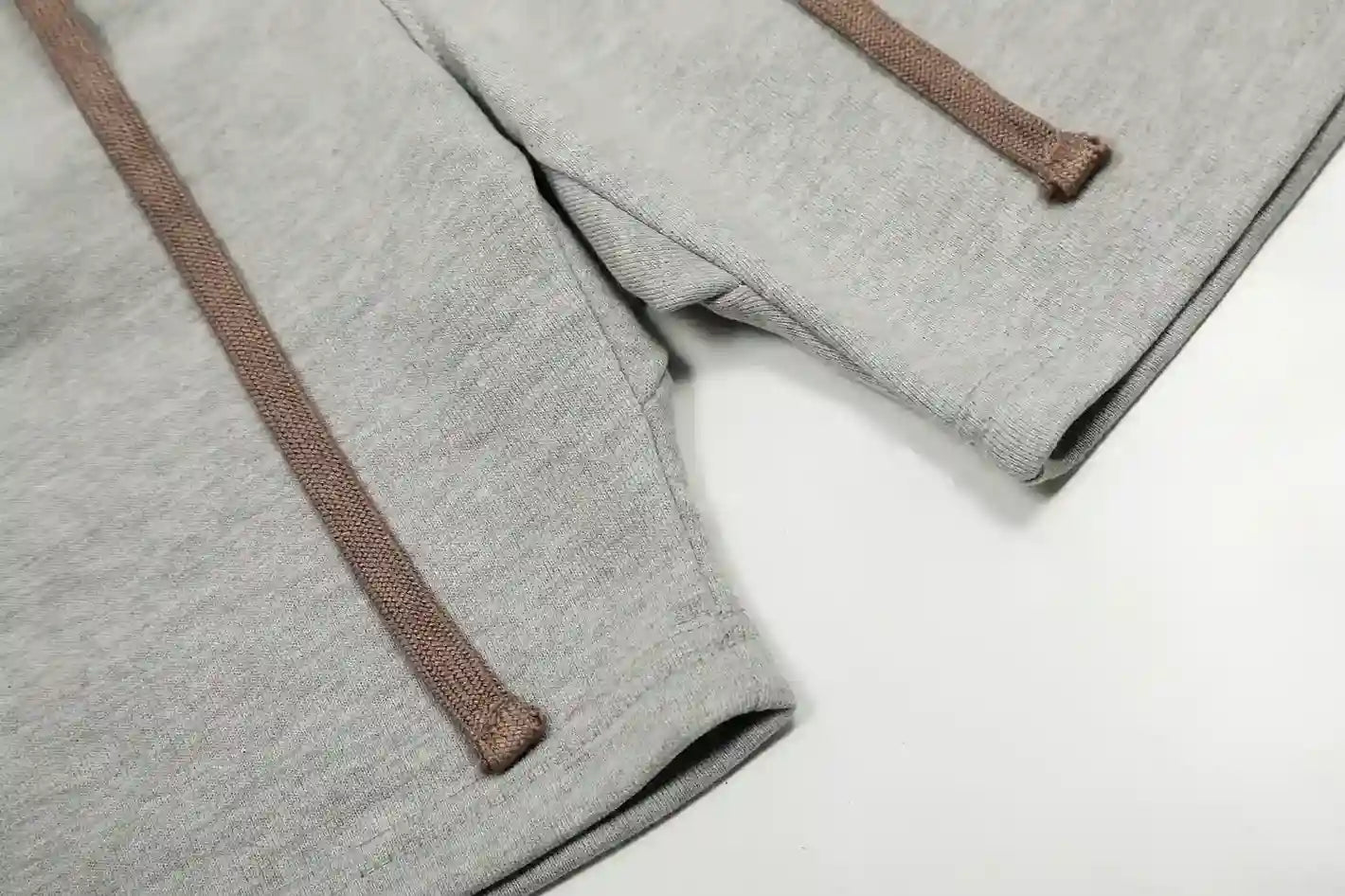 Fear of God Essentials Shorts – Light Grey Fleece