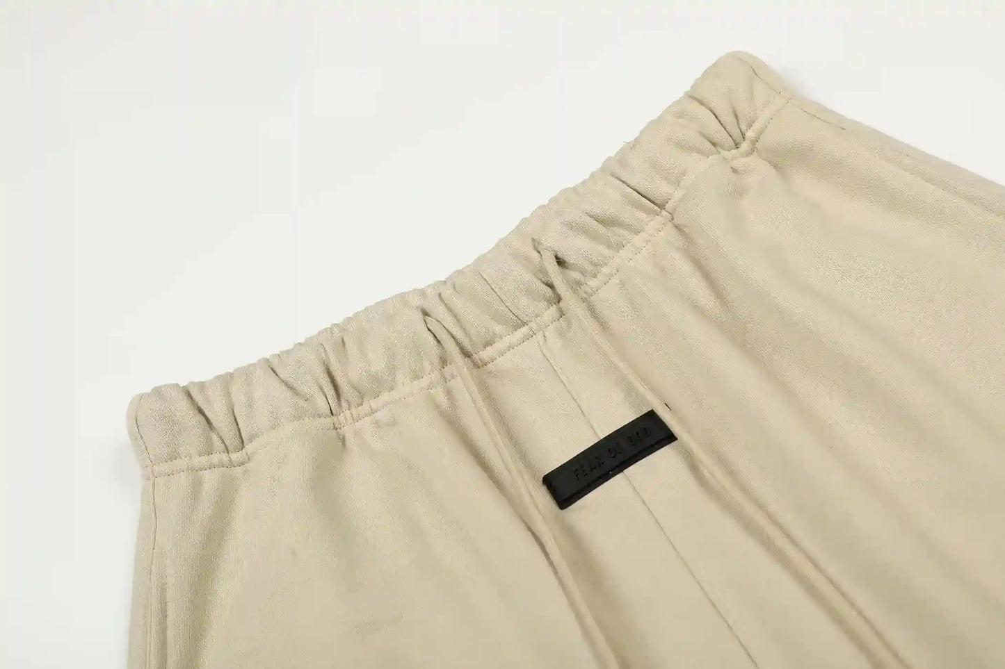 Fear of God Essentials Shorts – Light Cream Fleece