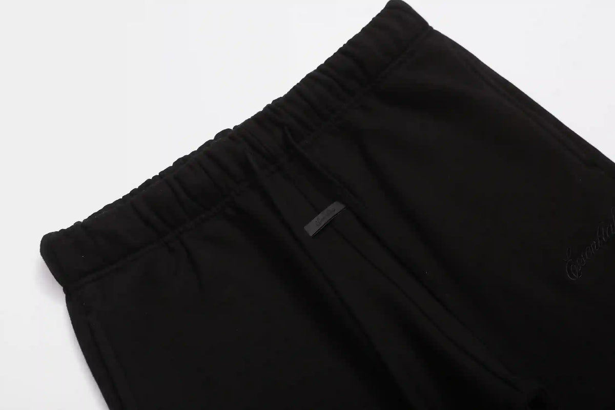 Essentials Sweatpants in Black | Off-Duty Fleece