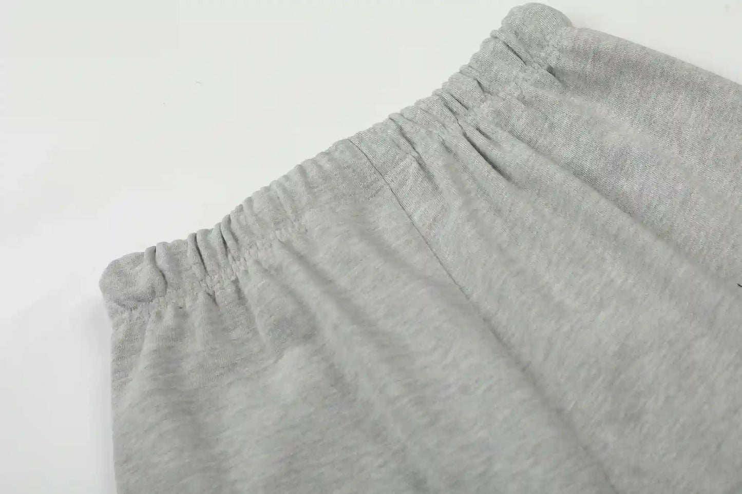 Fear of God Essentials Shorts – Light Grey Fleece
