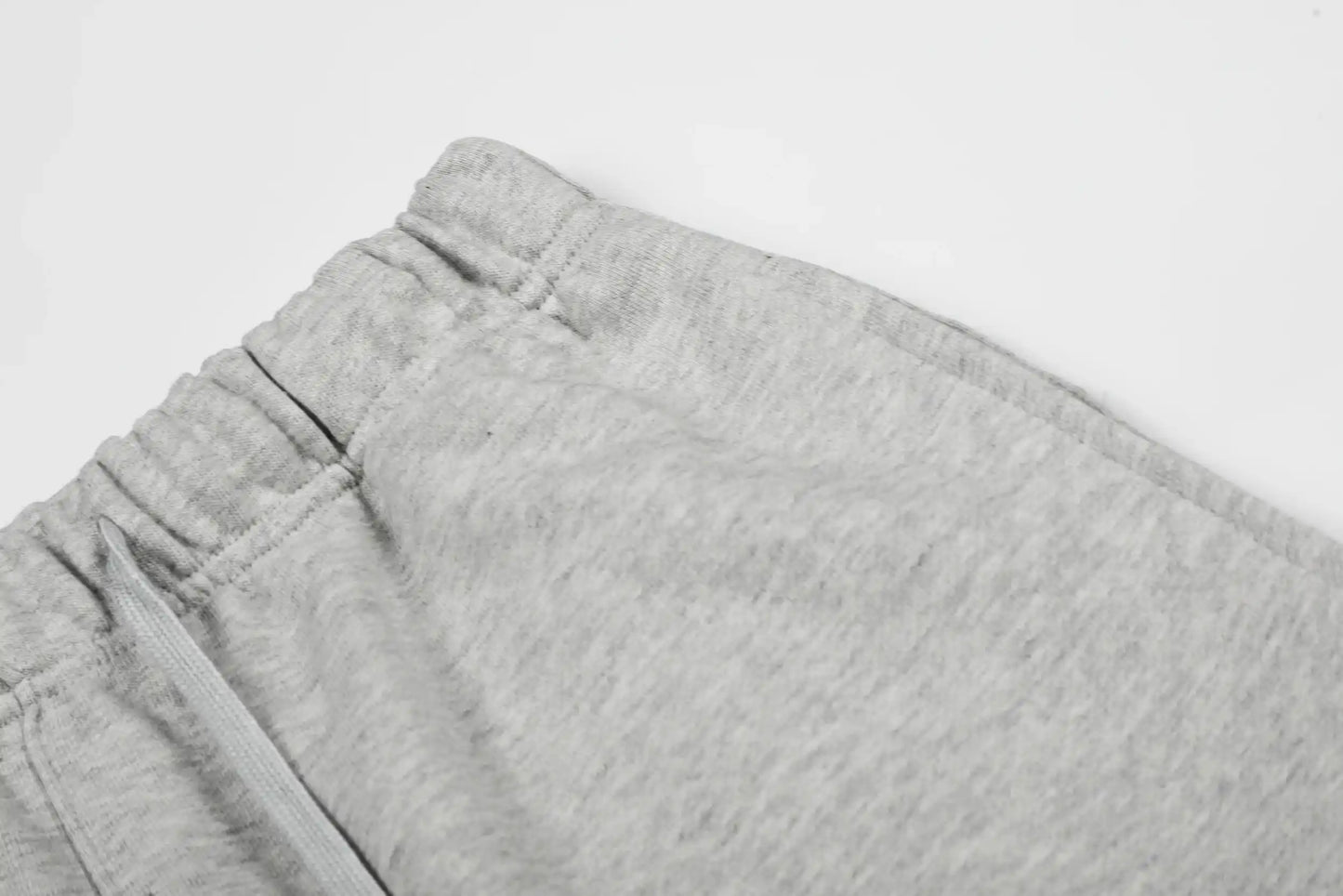 Fear of God Essentials Shorts – Light Grey Fleece