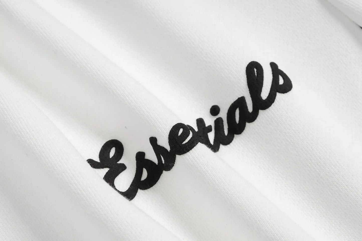 Fear of God Essentials Shorts – White Fleece