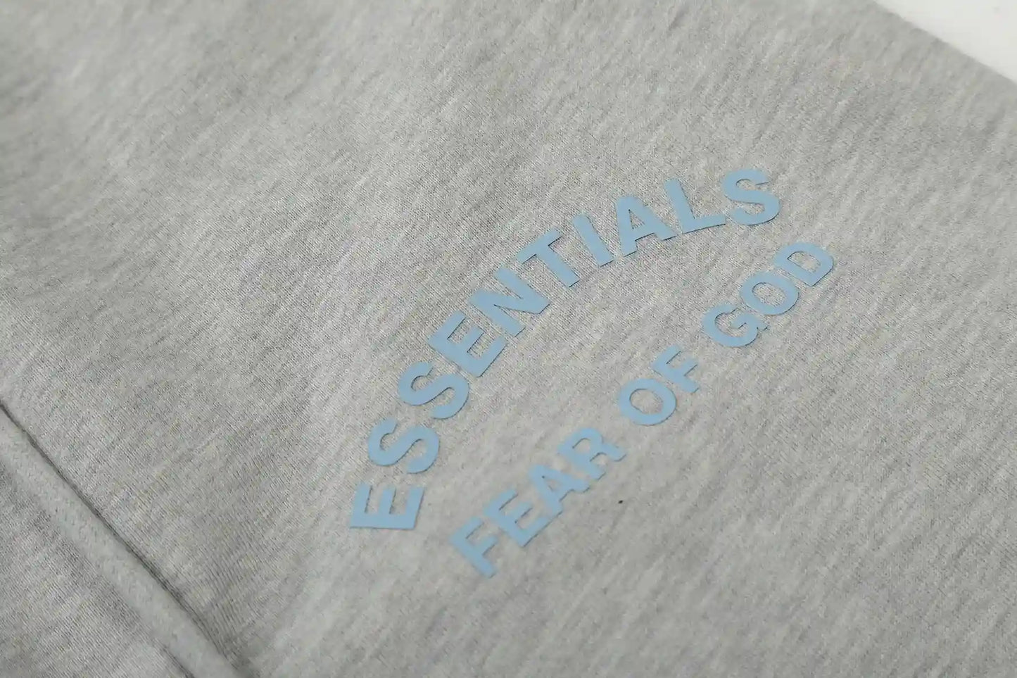 Fear of God Essentials Shorts – Light Grey Fleece