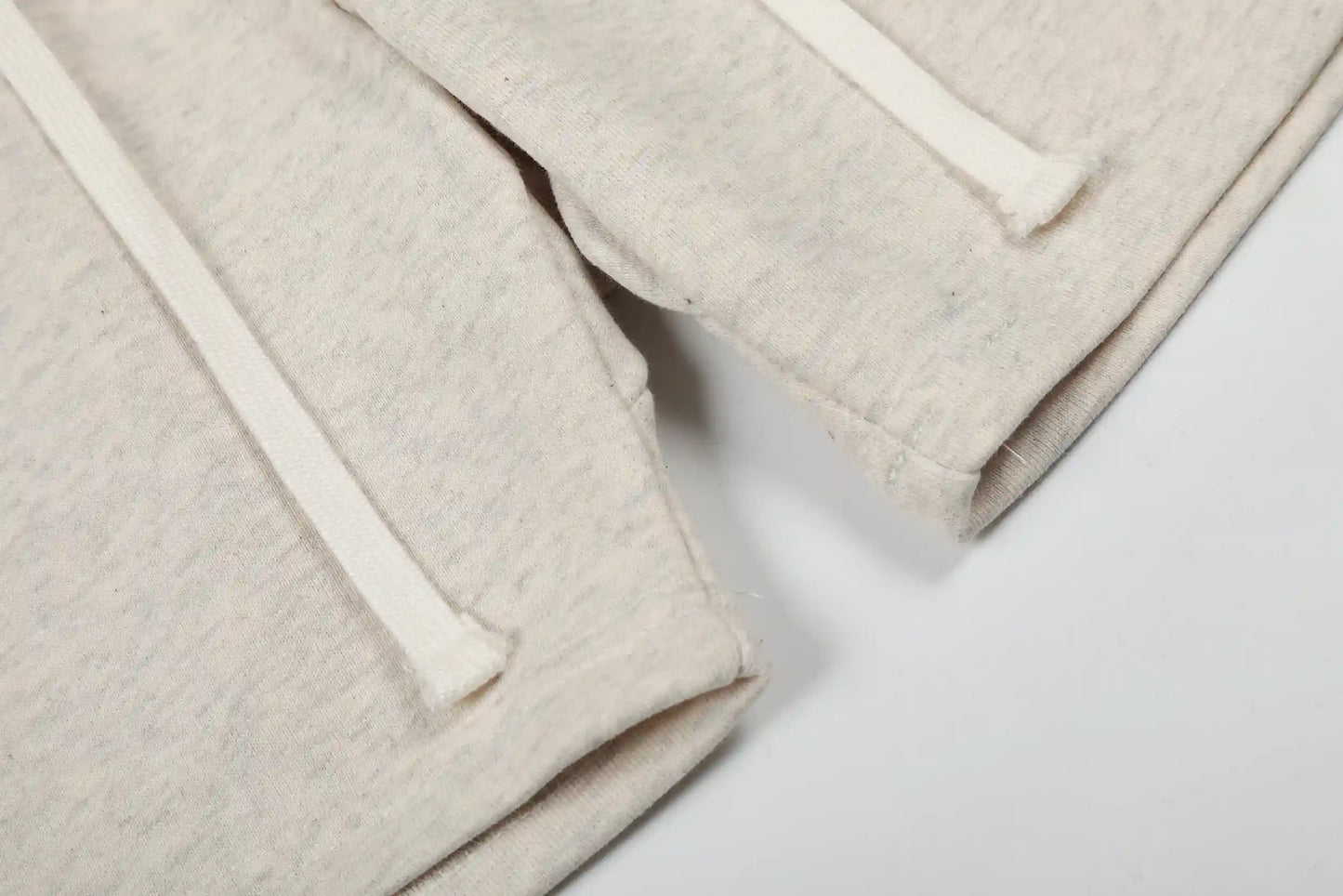 Fear of God Essentials Shorts – Cream Fleece