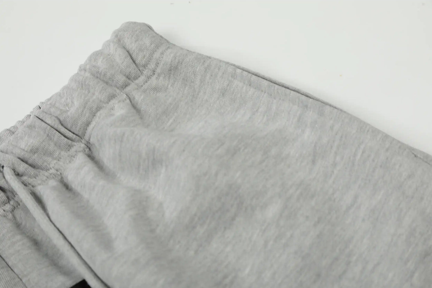 Fear of God Essentials Shorts – Light Grey Fleece