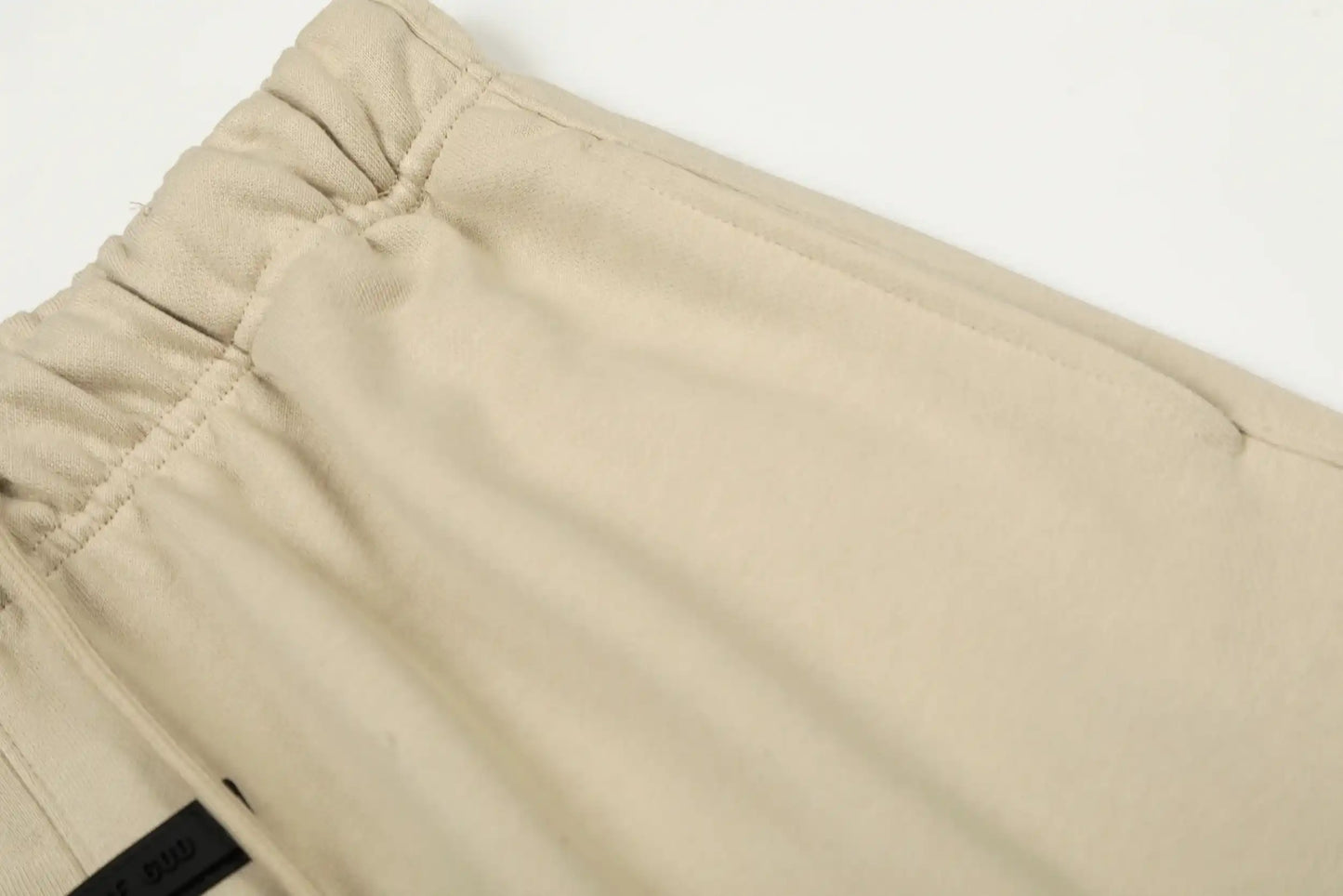 Fear of God Essentials Shorts – Light Cream Fleece
