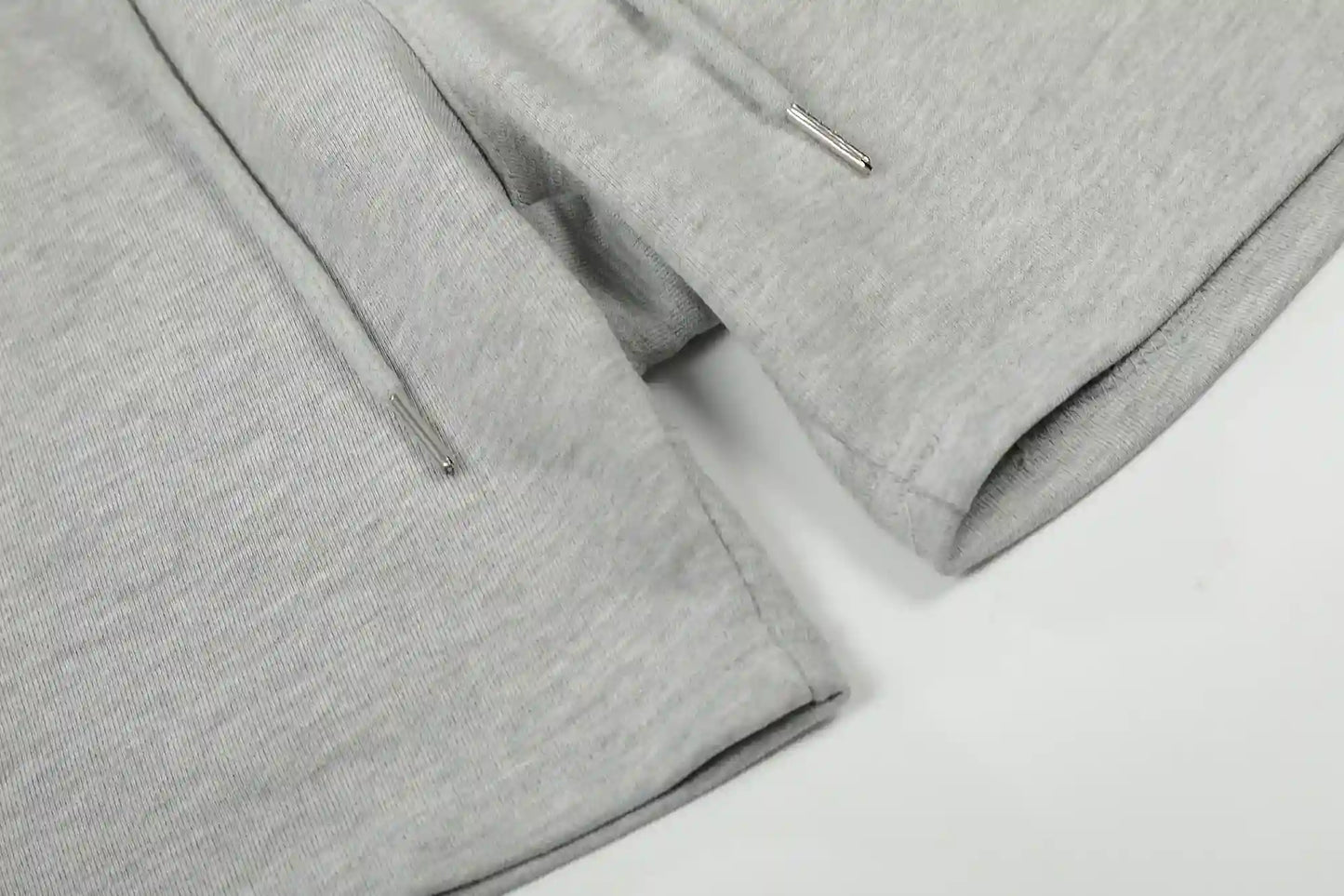 Fear of God Essentials Shorts – Light Grey Fleece