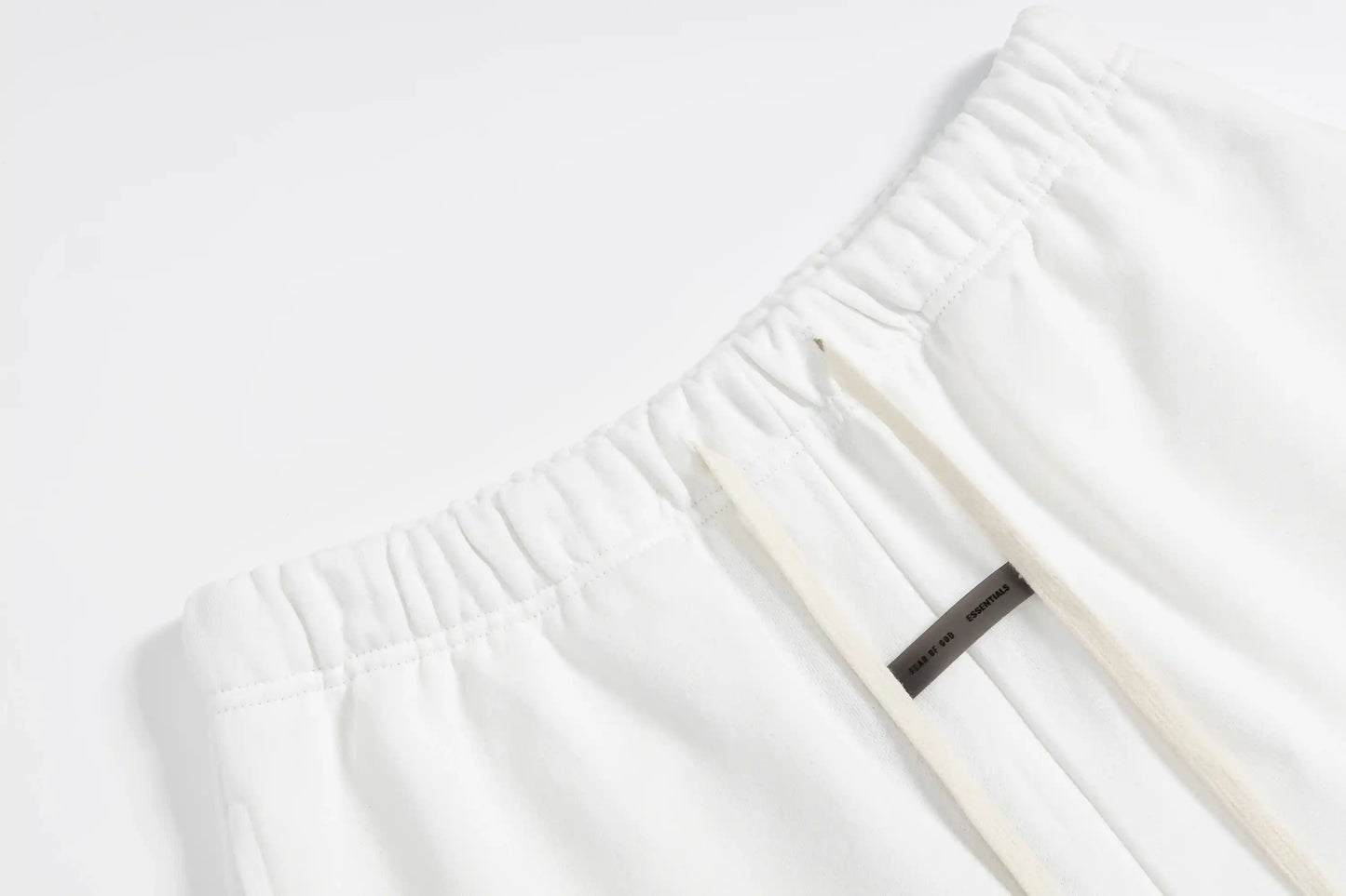 Fear of God Essentials Shorts – White Fleece