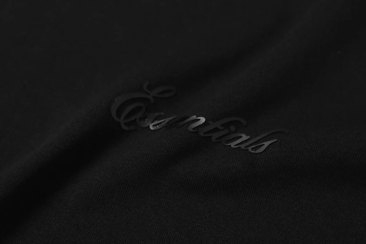 ESSENTIALS Signature Black SS26 Classic T-shirt
