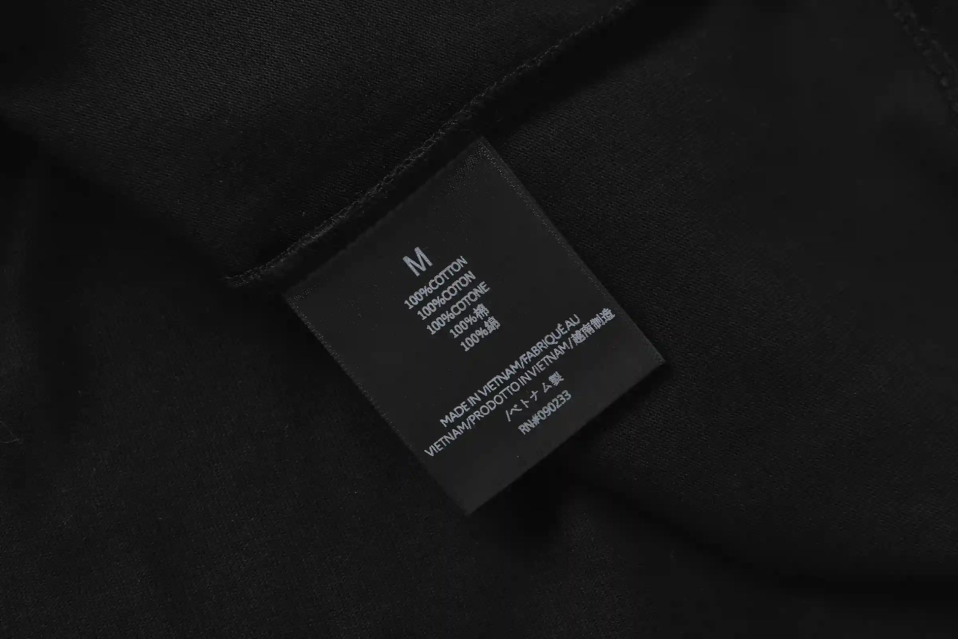 ESSENTIALS Signature Black SS26 Classic T-shirt