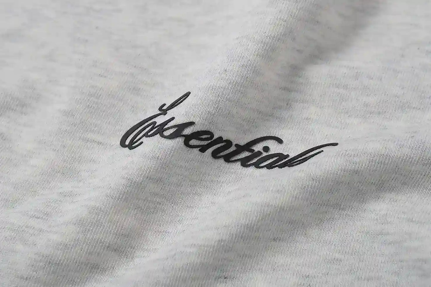 ESSENTIALS Signature Light Oatmeal SS26 Classic T-shirt