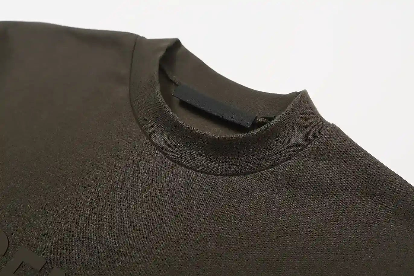 English walnut Essentials crewneck side seam pocket detail